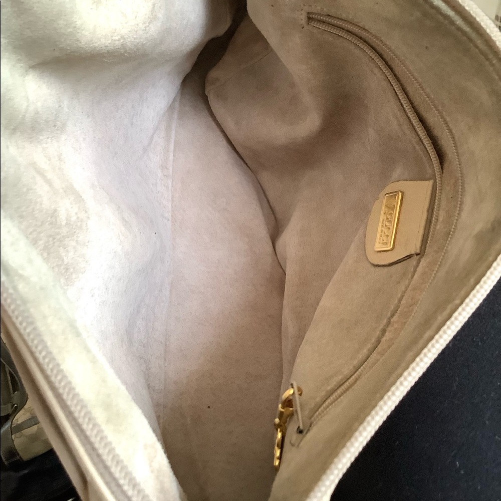 Leather GUCCI crossbody -GUC 🌼🌼🌼 - Picture 4 of 16
